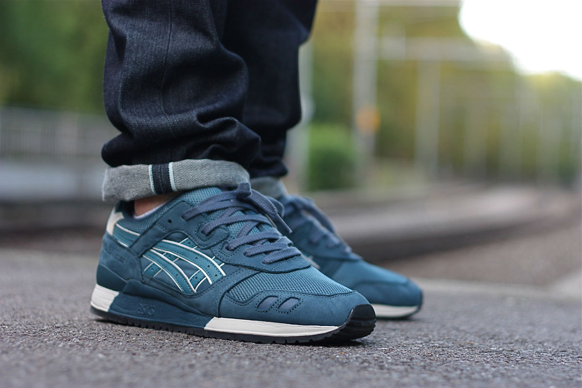 Ronnie Fieg X Asics Gel lyte III Navy Aqua