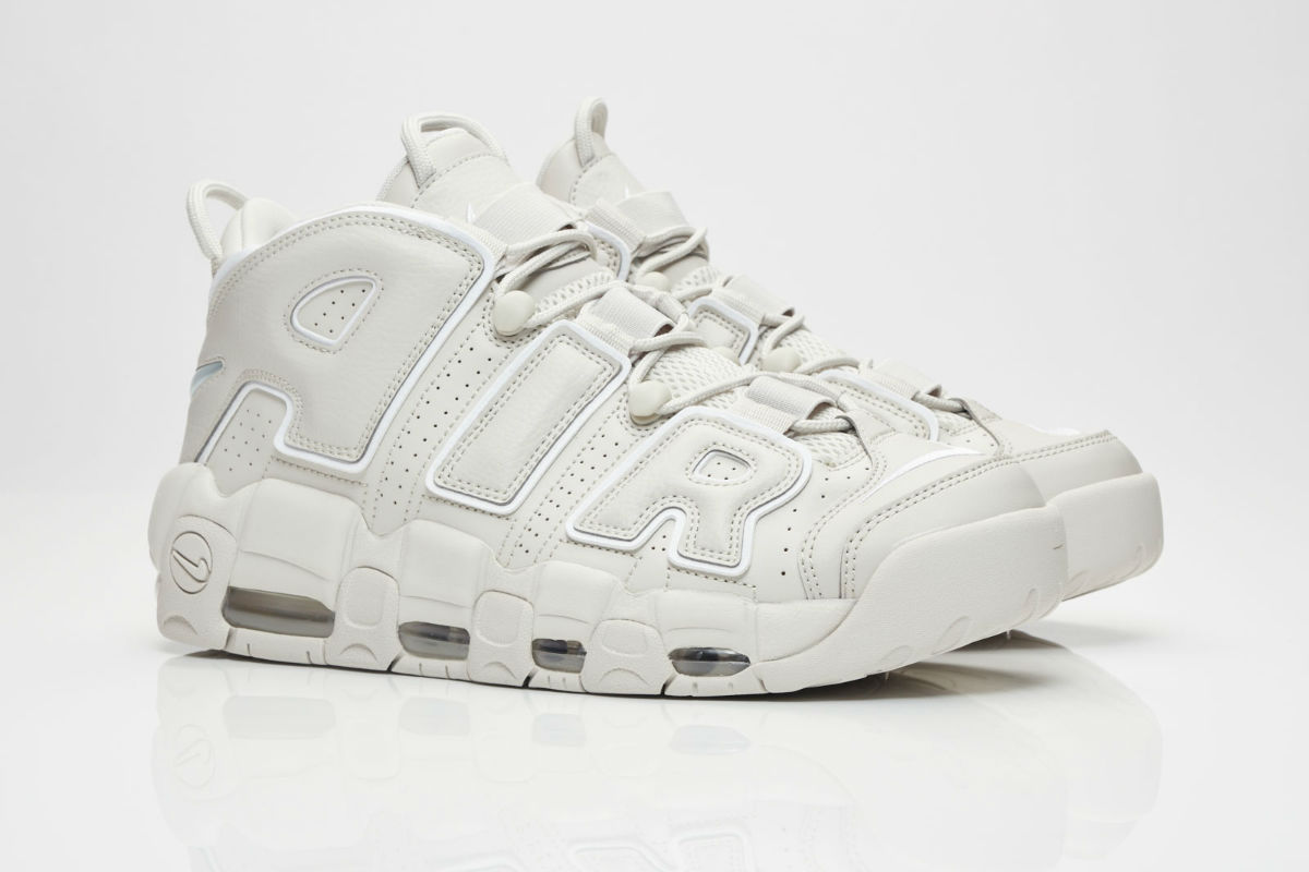 nike air more uptempo light bone