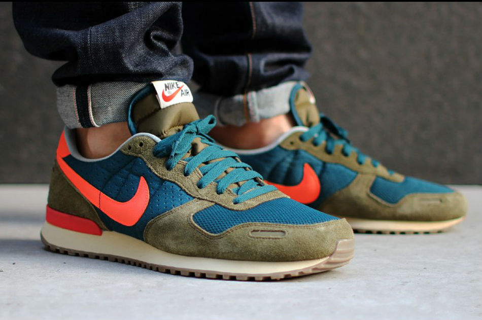 Nike air vortex green orange hotsell