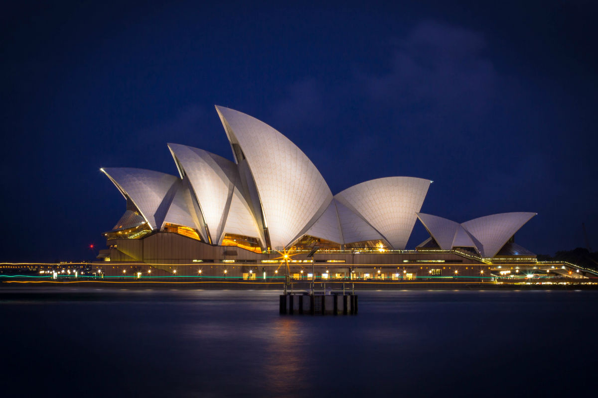 night view of sydney opera house